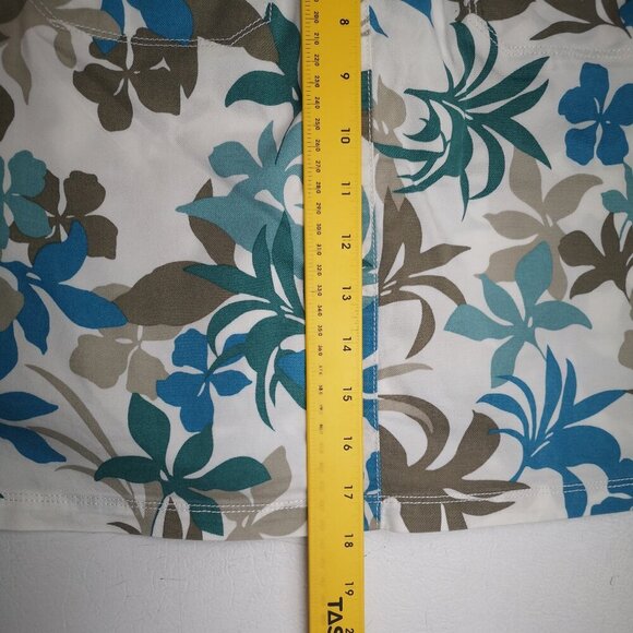 Croft & Barrow Ladies Size 12 Petite Teal Brown & Off White Stretch Skorts - Picture 10 of 10